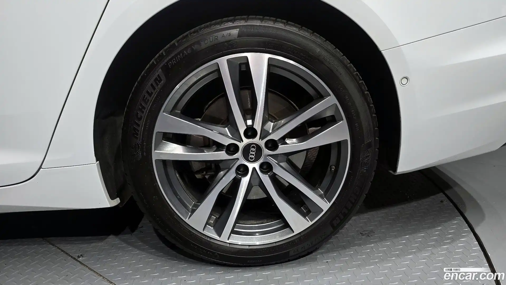 A6 Audi 2022.10-OUTER-031