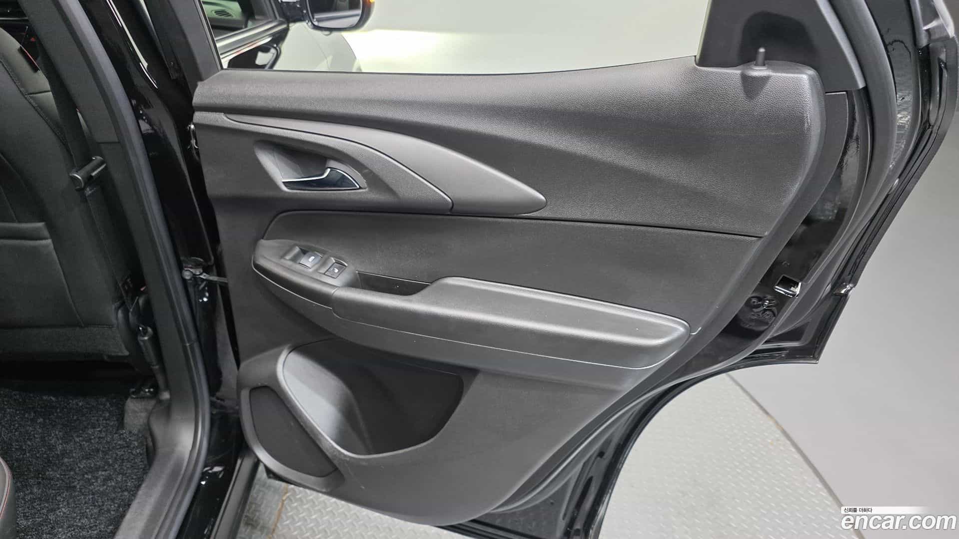 Trailblazer Chevrolet 2023.3-INNER-035