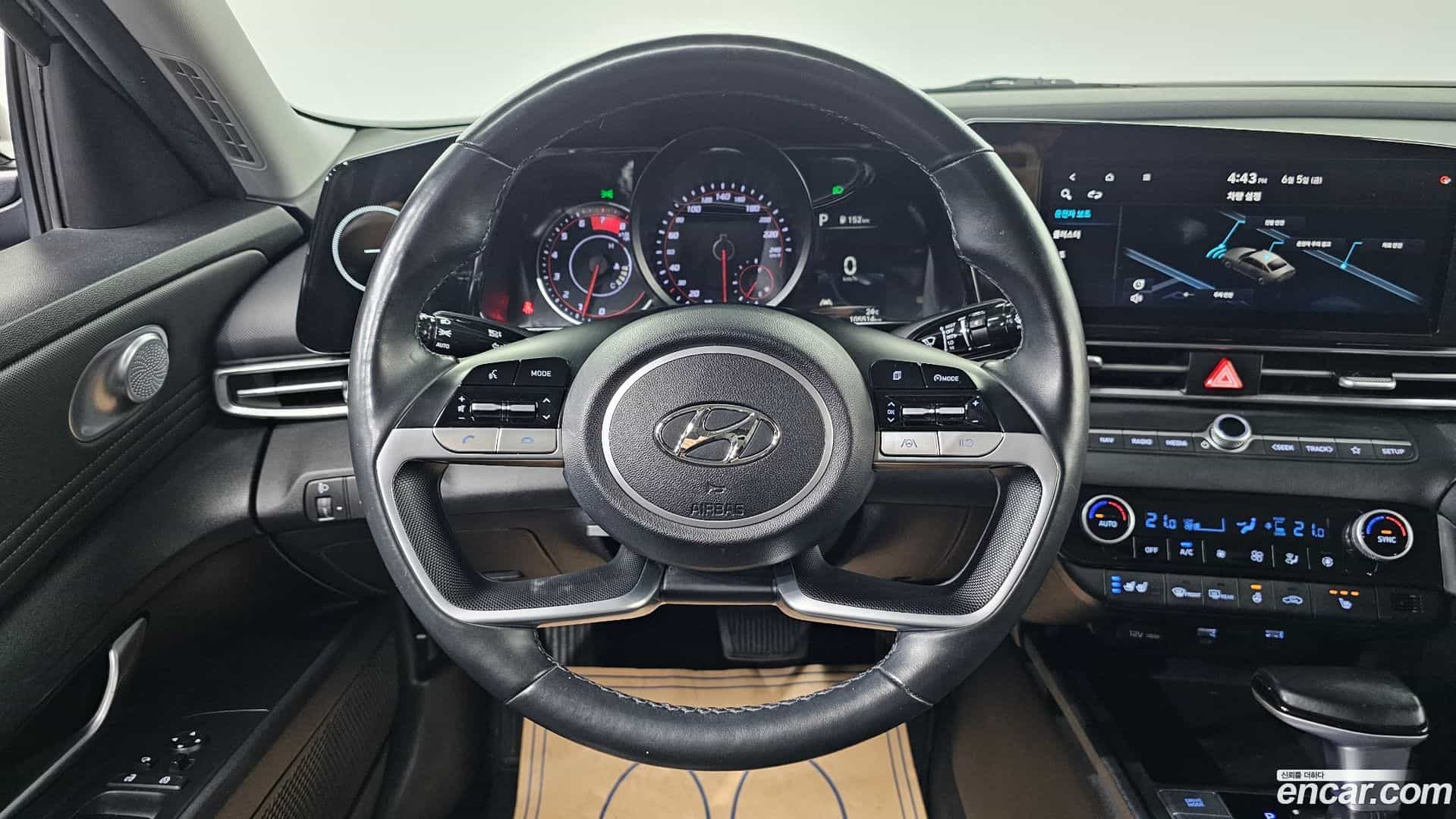 AVANTE Hyundai 2021.3-OPTION-018