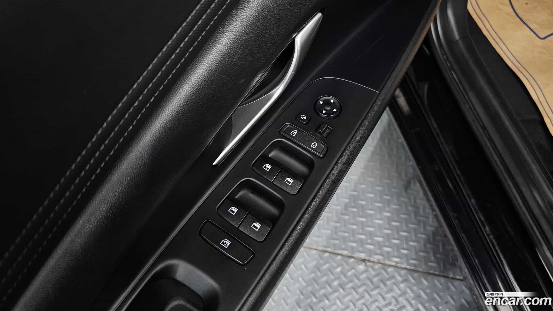 AVANTE Hyundai 2021.3-OPTION-023