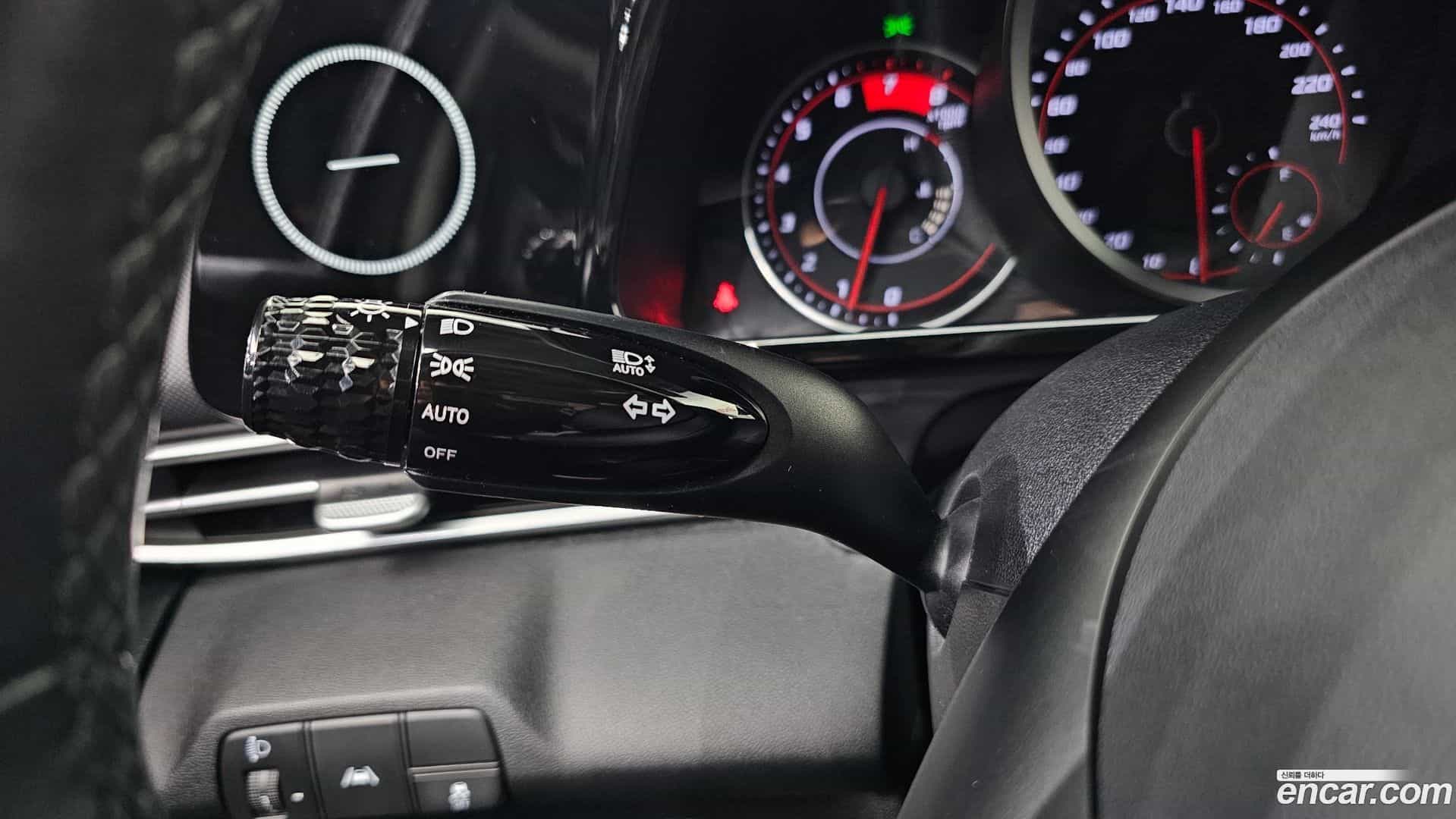AVANTE Hyundai 2021.3-OPTION-024