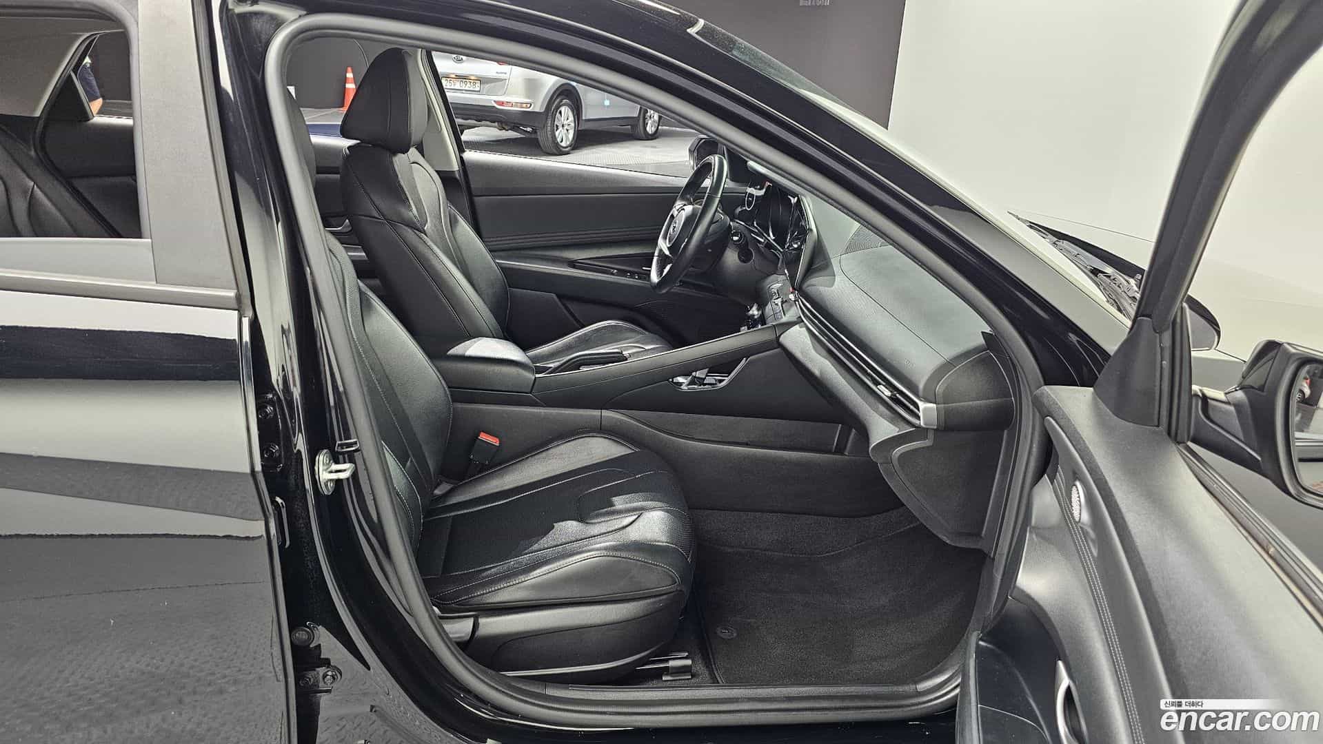 AVANTE Hyundai 2021.3-INNER-036