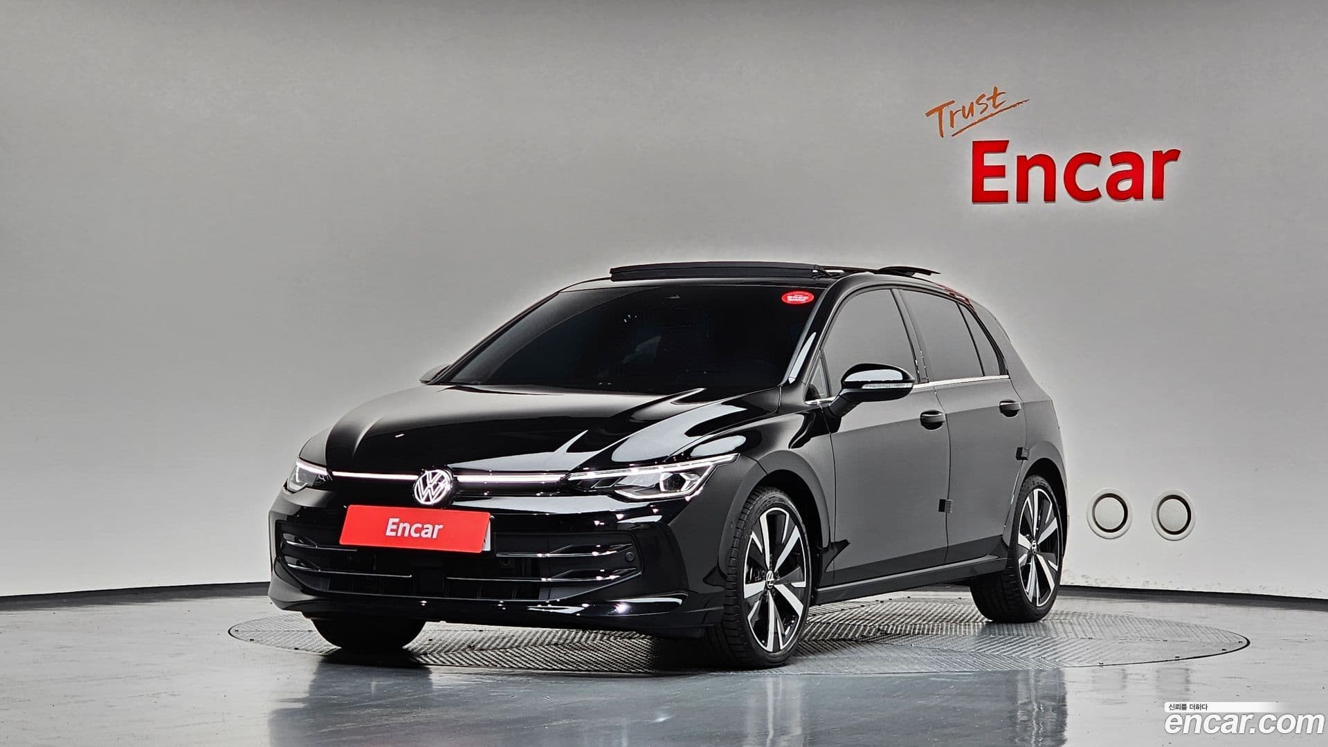 Main__Slider__Photo:Golf Volkswagen 2025.2-0