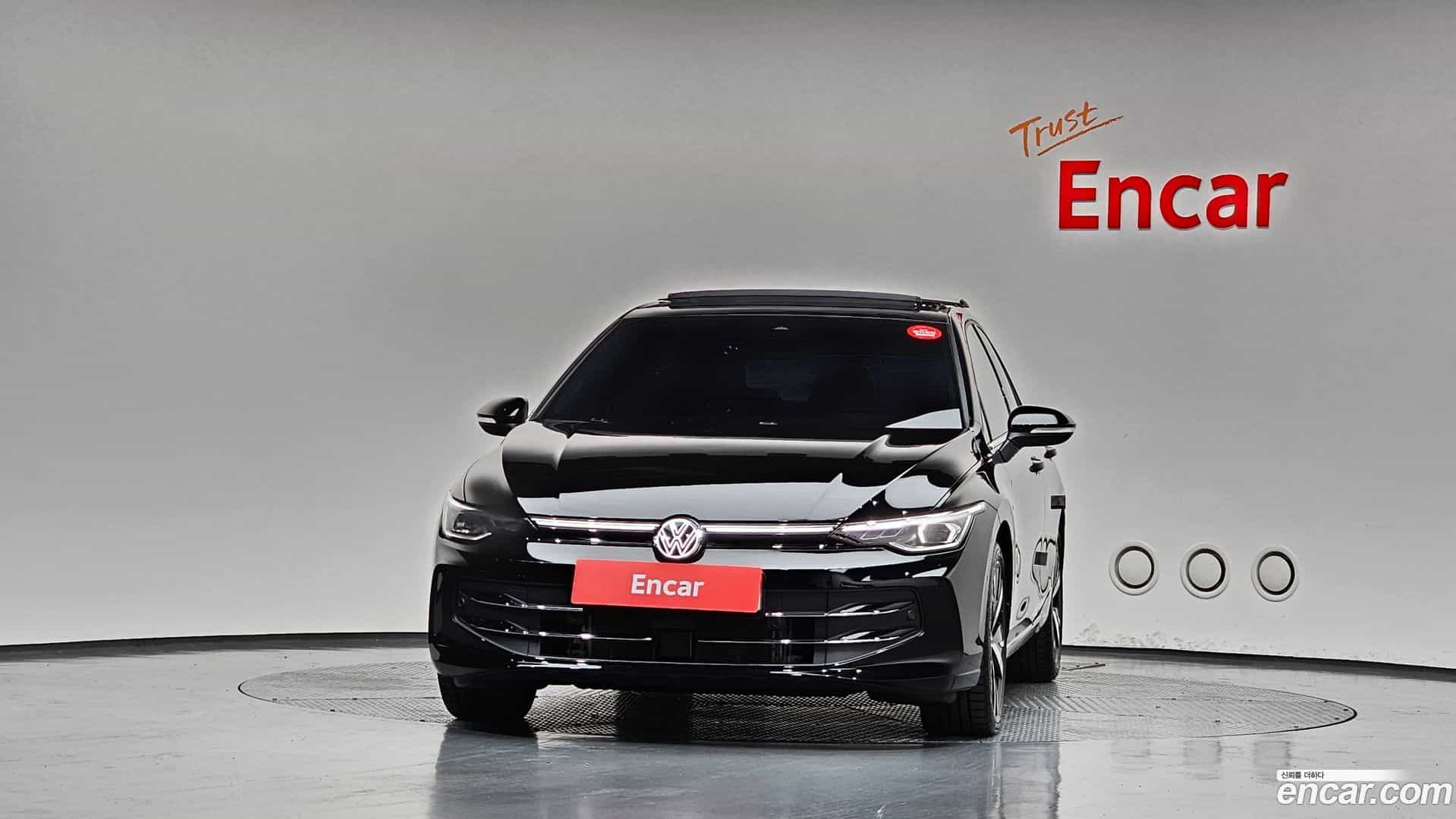 Golf Volkswagen 2025.2-OUTER-003