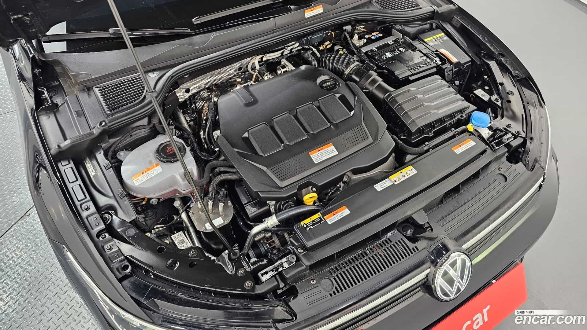 Golf Volkswagen 2025.2-OUTER-006