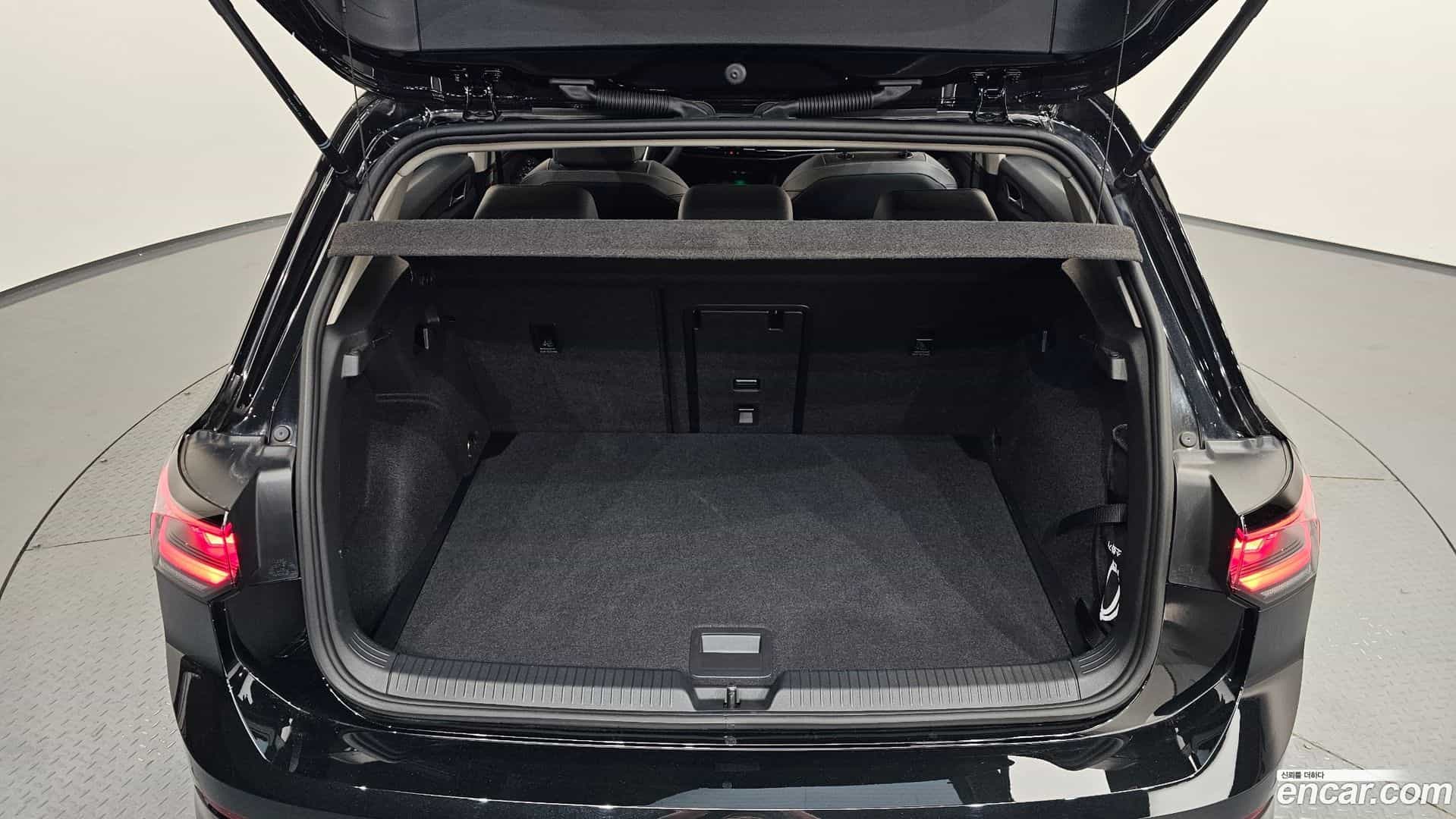 Golf Volkswagen 2025.2-OPTION-021