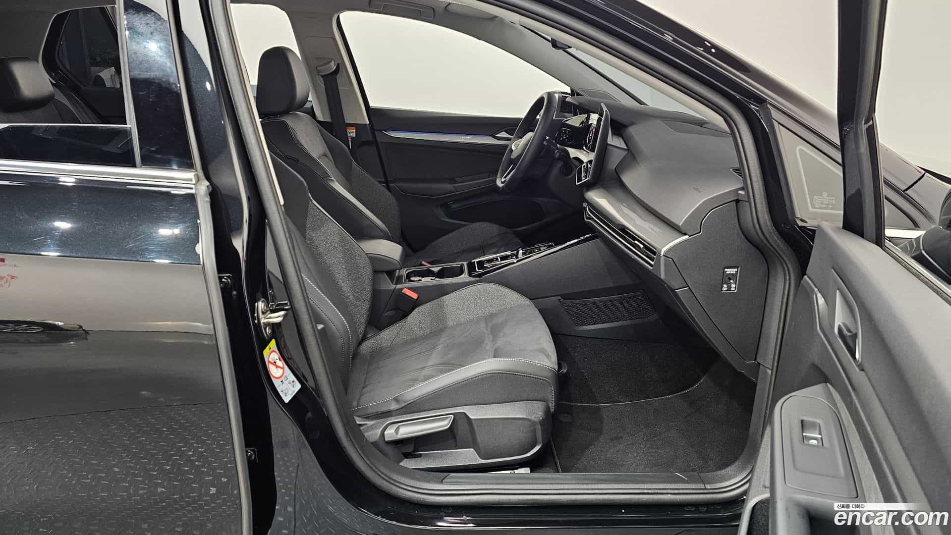 Golf Volkswagen 2025.2-INNER-036