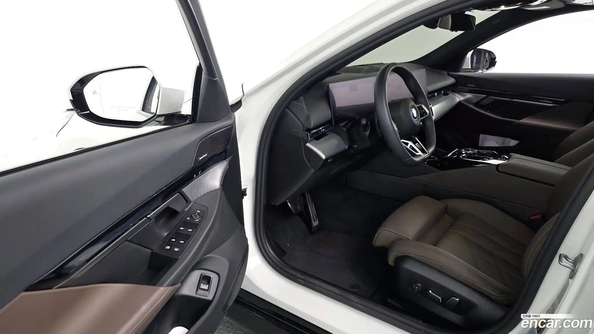 i5 BMW 2025.7-INNER-010