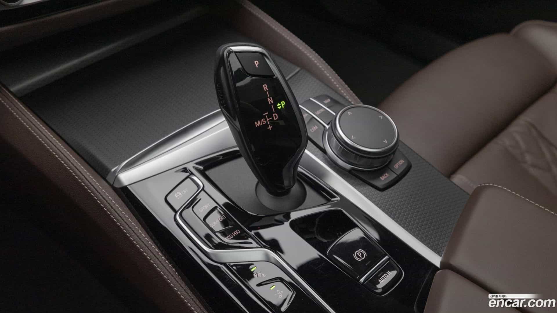 Gran Turismo BMW 2022.9-INNER-009