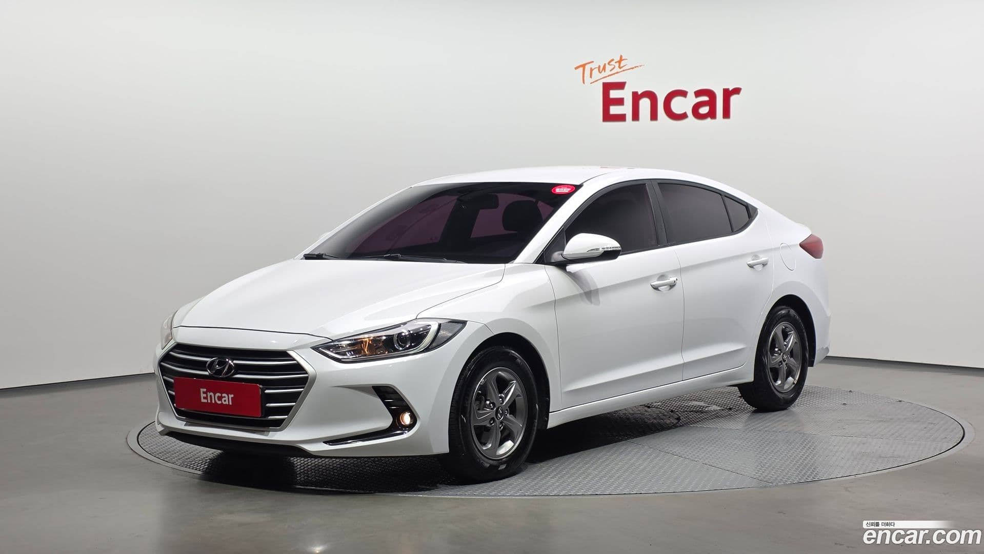 Main__Slider__Photo:AVANTE Hyundai 2017.0-0