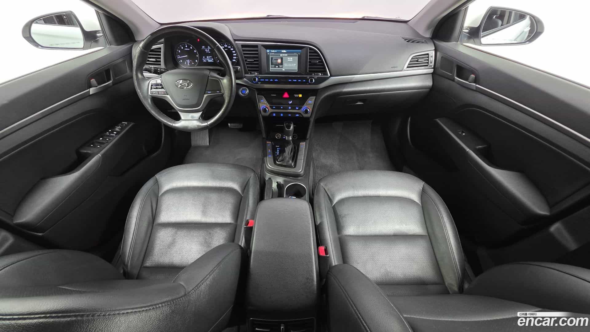 AVANTE Hyundai 2017.0-INNER-007
