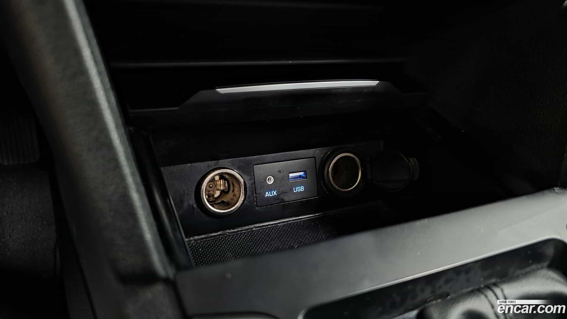 AVANTE Hyundai 2017.0-OPTION-023