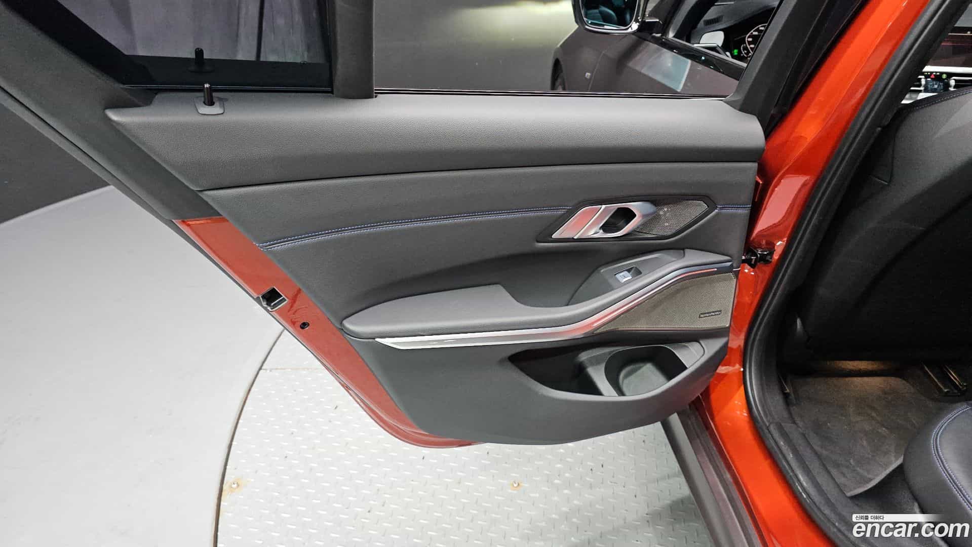 3-Series BMW 2022.4-INNER-035