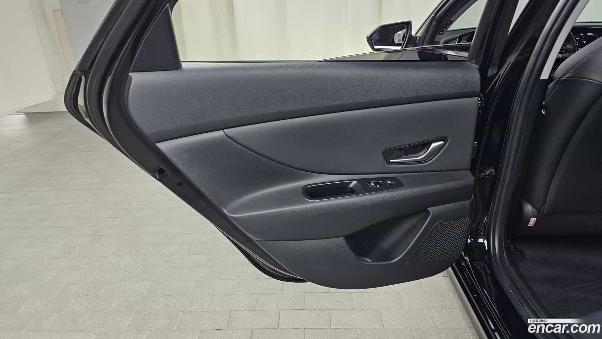 AVANTE Hyundai 2021.4-INNER-035