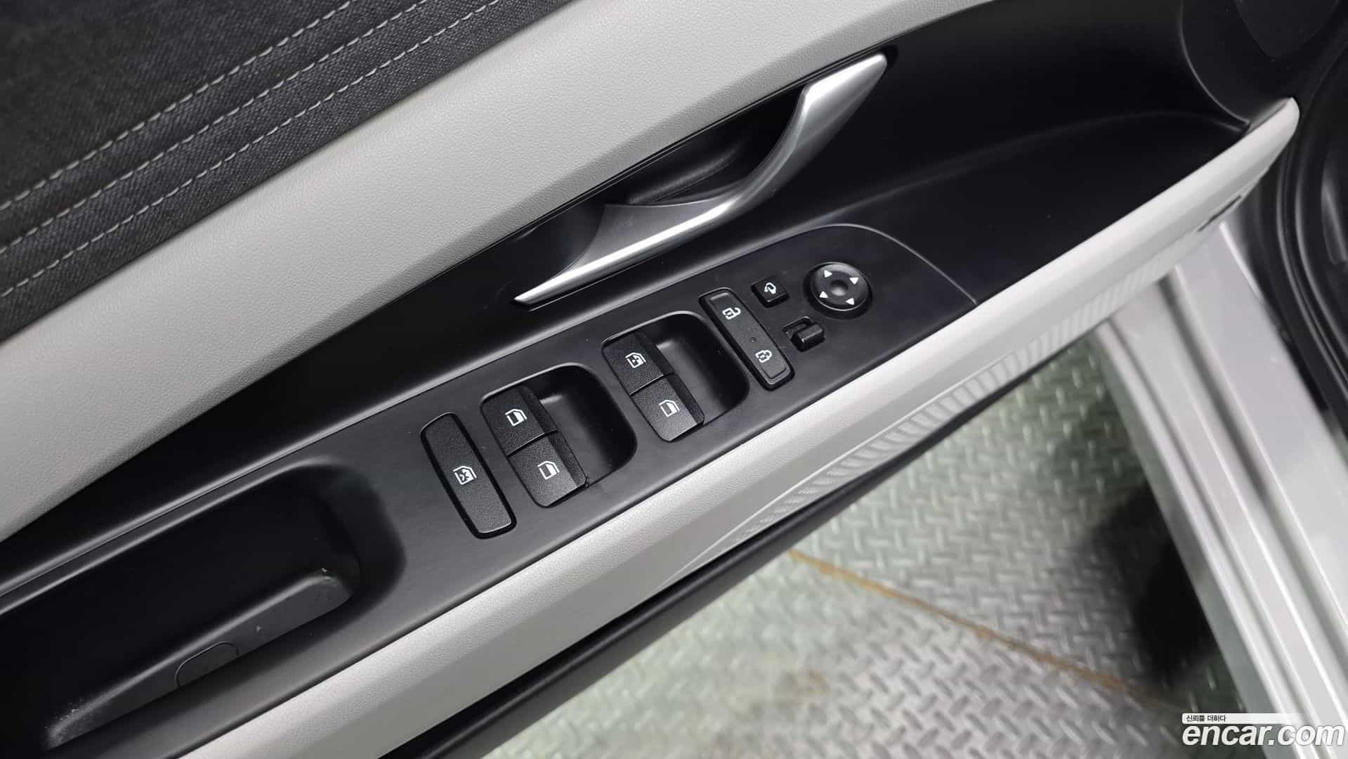 AVANTE Hyundai 2020.8-OPTION-042