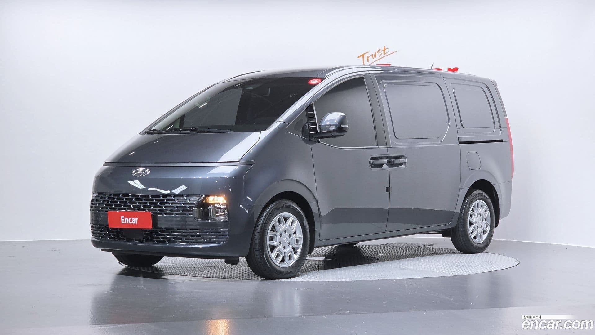 Main__Slider__Photo:Staria Hyundai 2022.2-0
