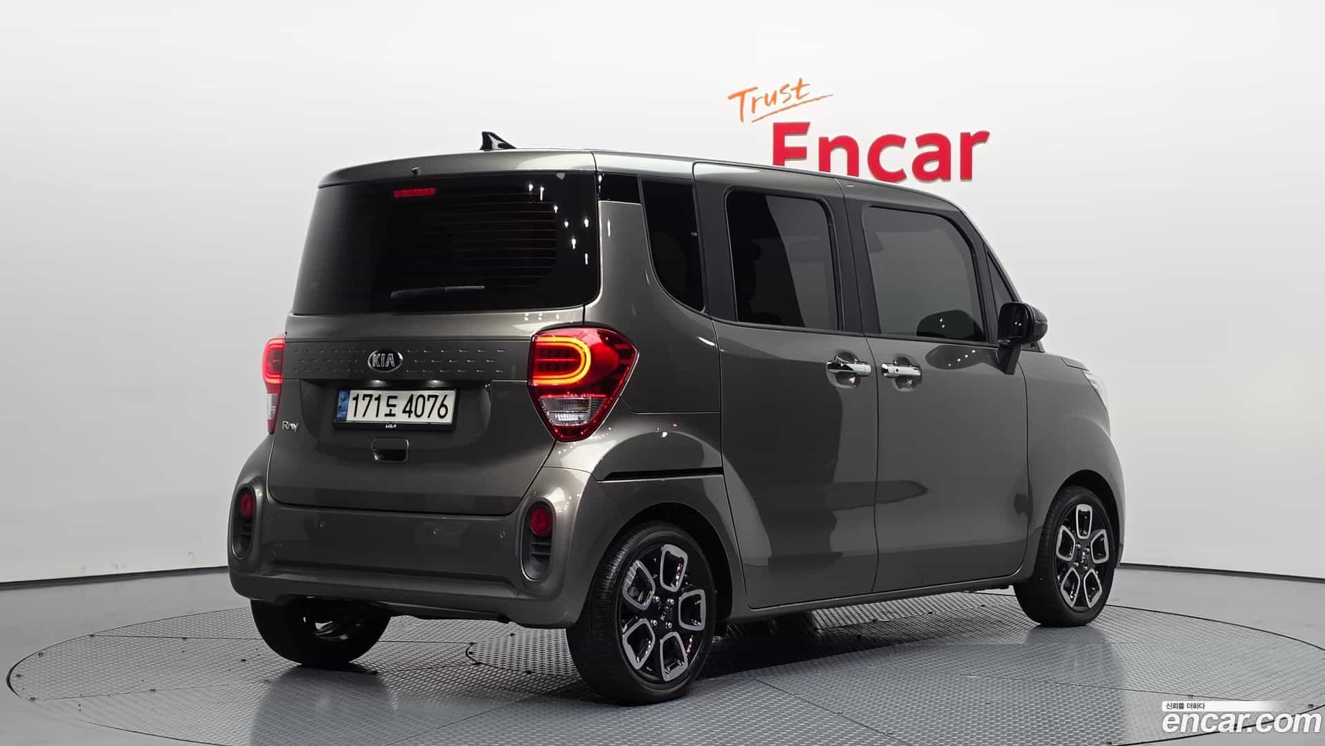 RAY Kia 2021.4-OUTER-002