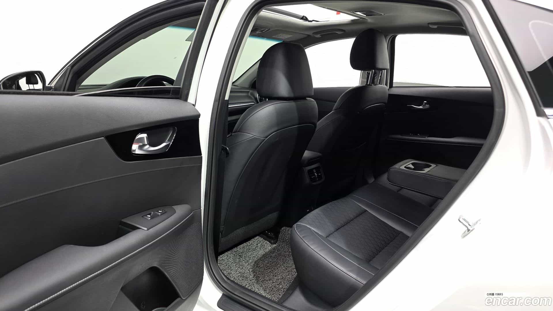 K3 Kia 2022.0-OPTION-015
