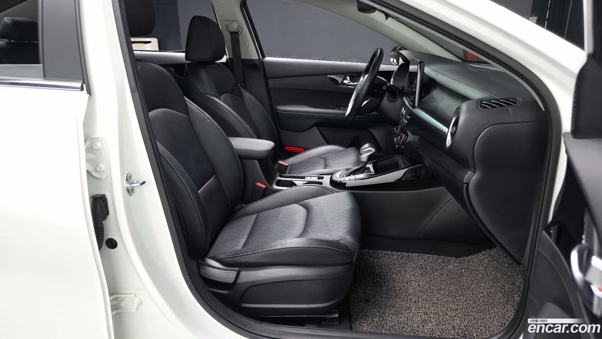K3 Kia 2022.0-INNER-036