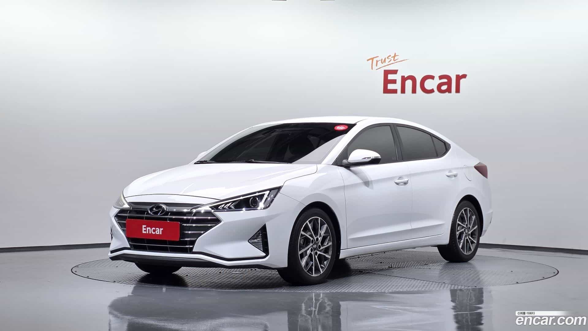 AVANTE Hyundai 2019.11-OUTER-001