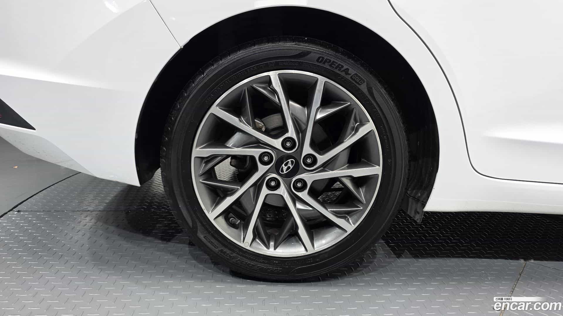 AVANTE Hyundai 2019.11-OUTER-005