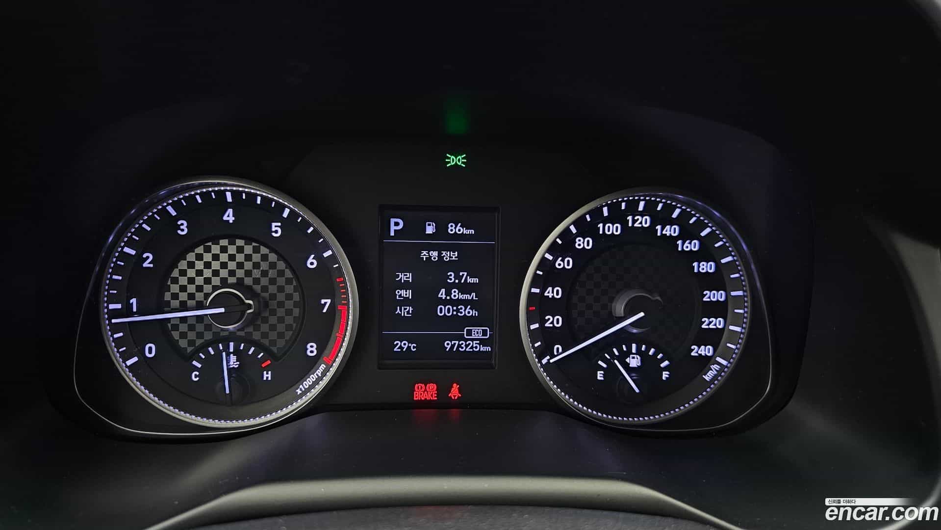AVANTE Hyundai 2019.11-INNER-008