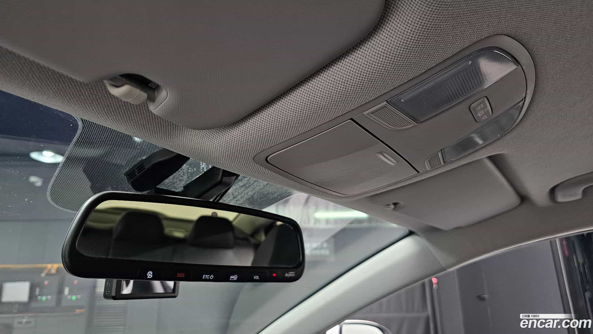 AVANTE Hyundai 2019.11-OPTION-042