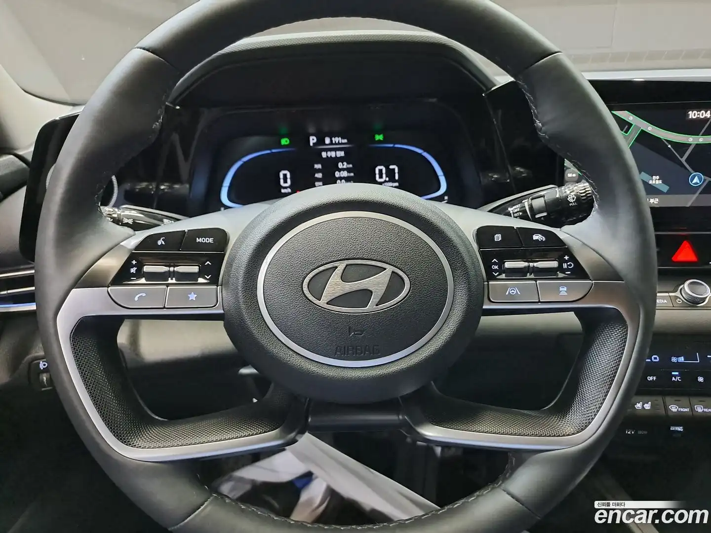 AVANTE Hyundai 2023.9-OPTION-016