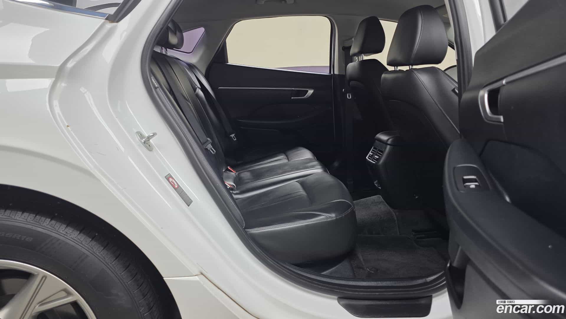 Sonata Hyundai 2019.6-OPTION-016