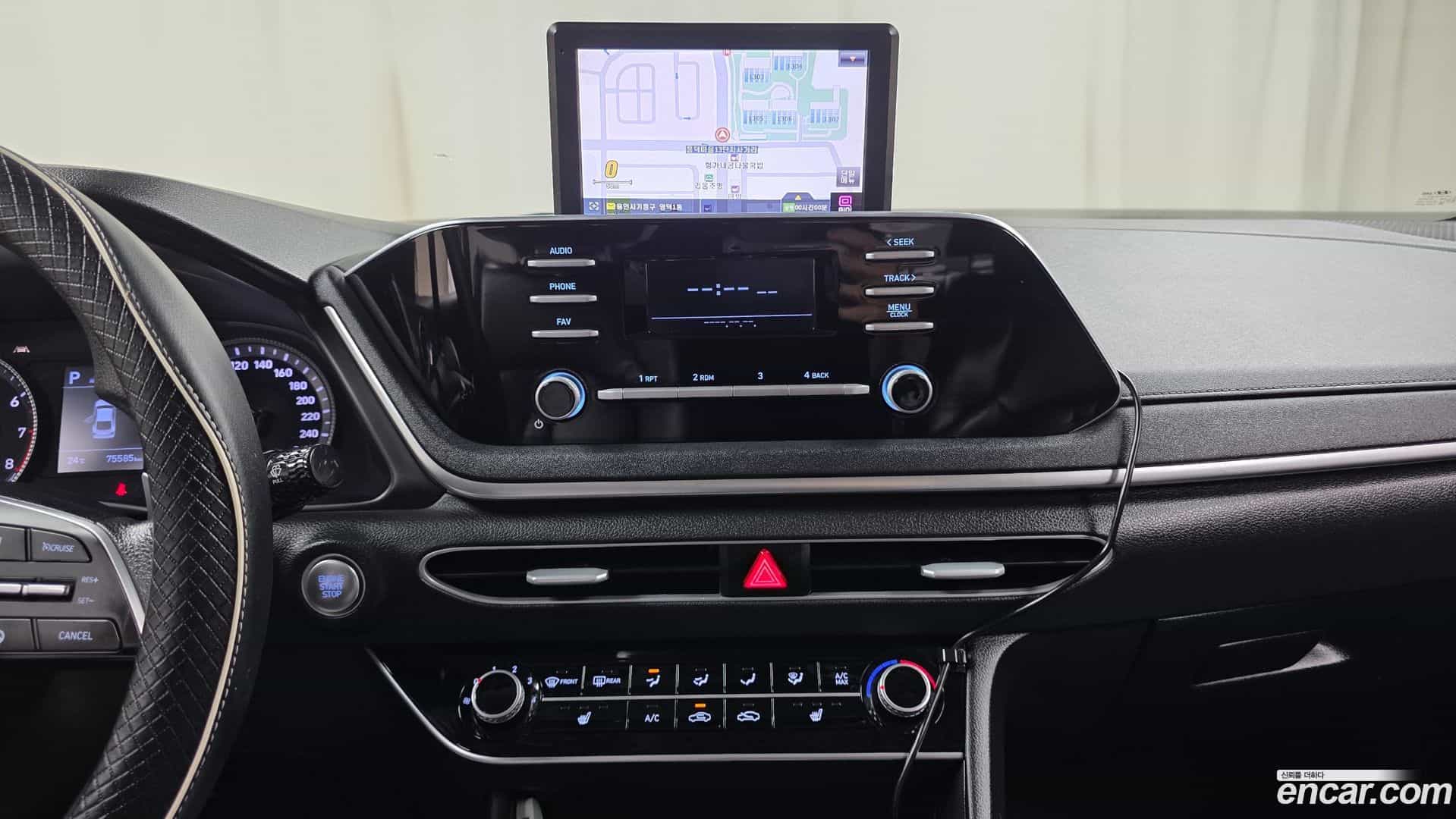 Sonata Hyundai 2019.6-OPTION-018
