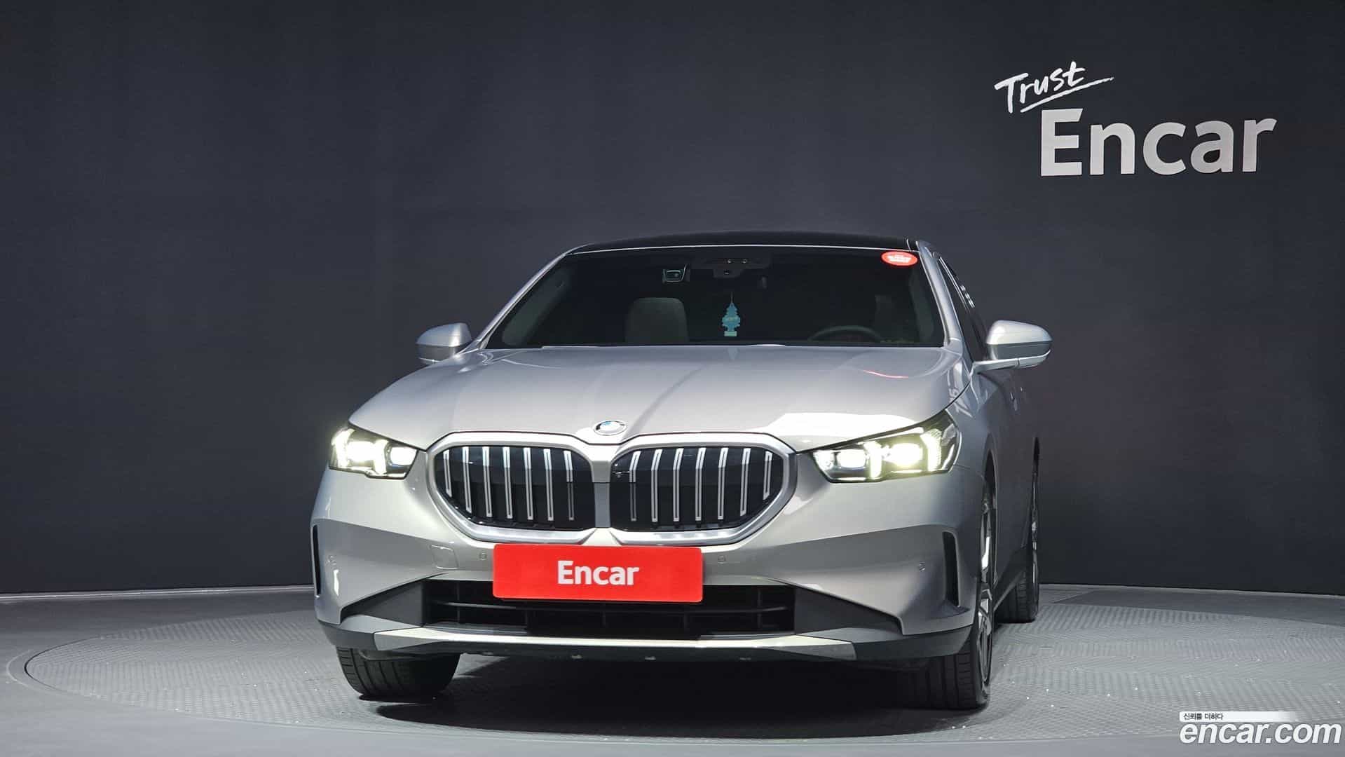 5-Series BMW 2025.8-OUTER-003