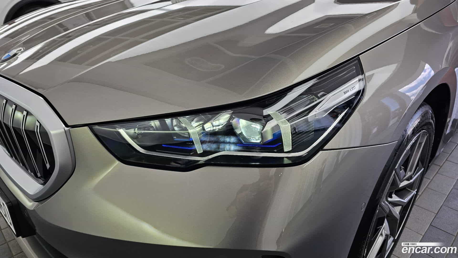 5-Series BMW 2025.8-OUTER-032