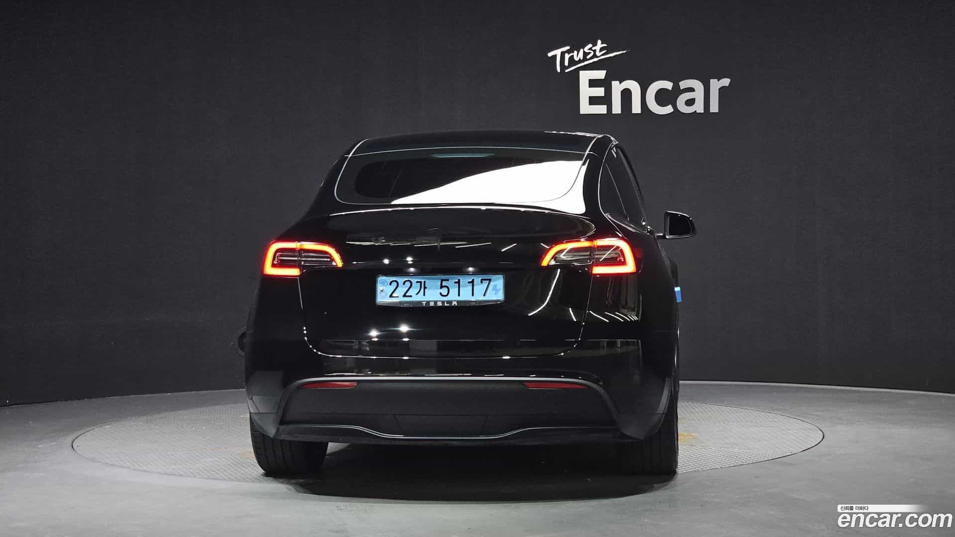 Model Y Tesla 2023.8-OUTER-004