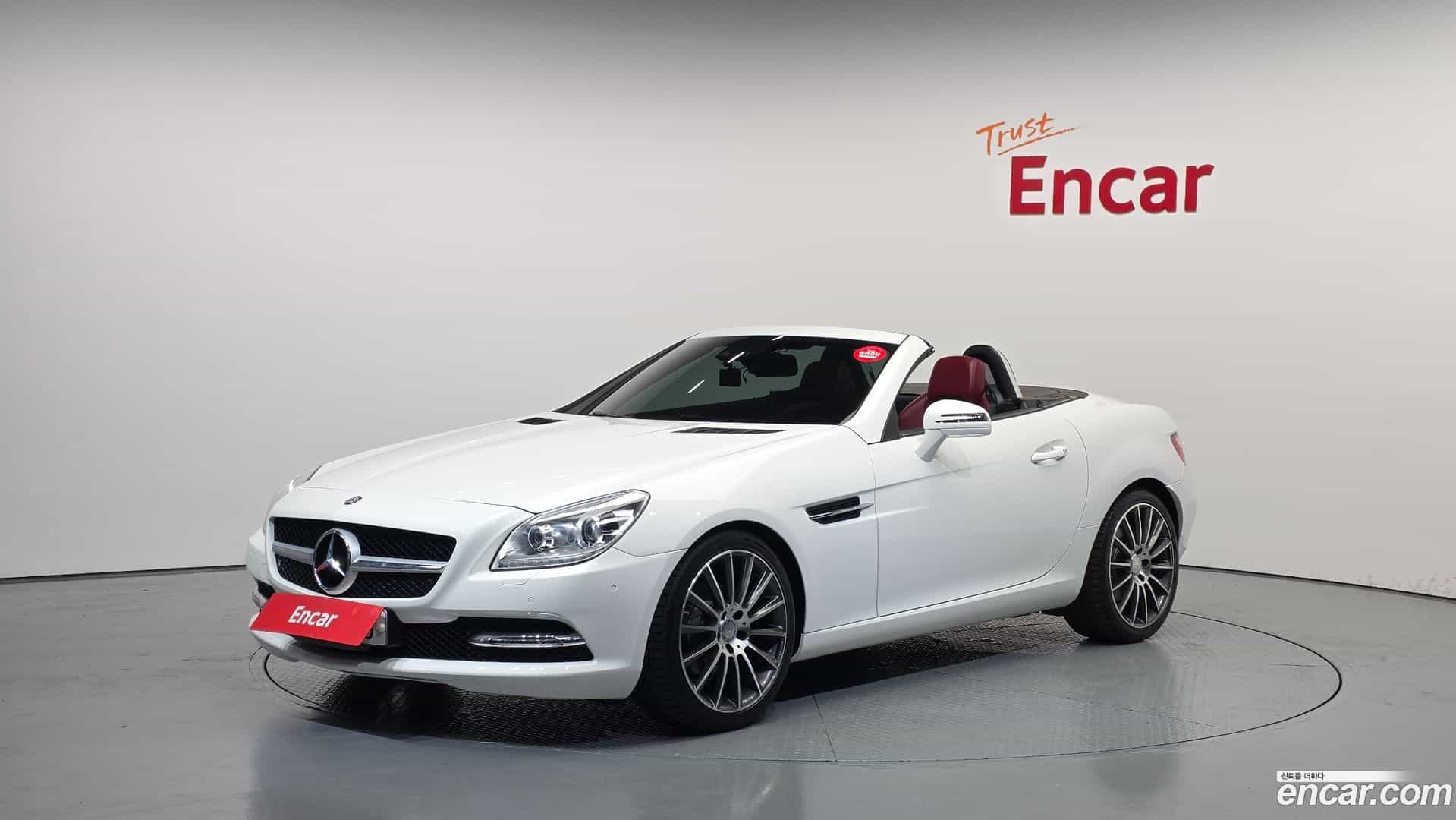 SLK-Class Mercedes-Benz 2013.8-OUTER-001