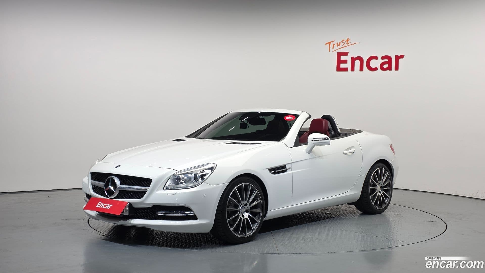Main__Slider__Photo:SLK-Class Mercedes-Benz 2013.8-0