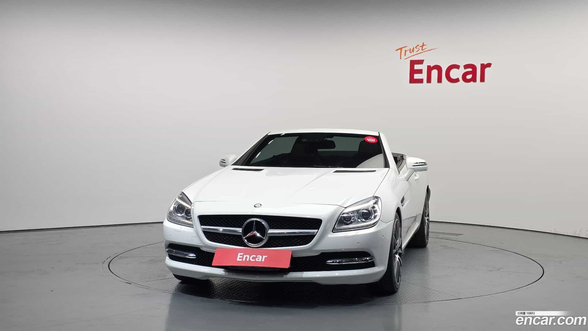 SLK-Class Mercedes-Benz 2013.8-OUTER-003