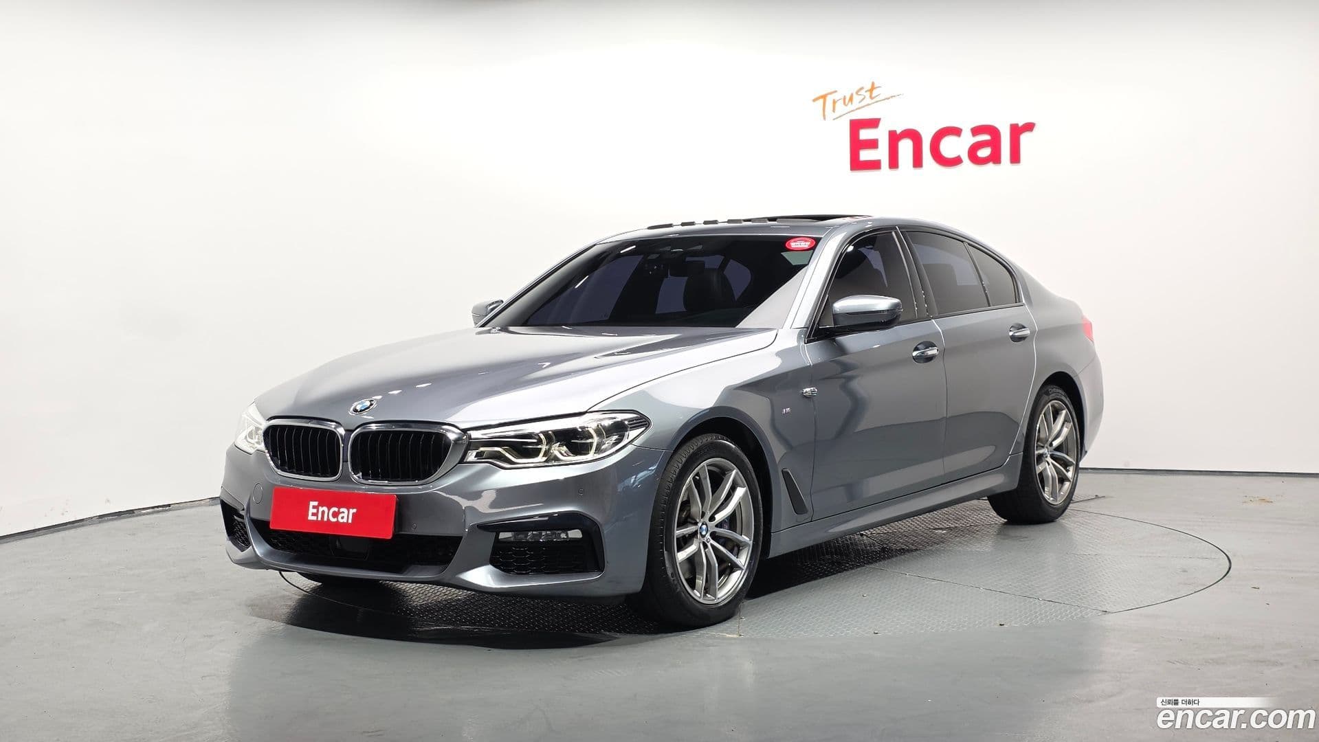 Main__Slider__Photo:5-Series BMW 2017.2-0