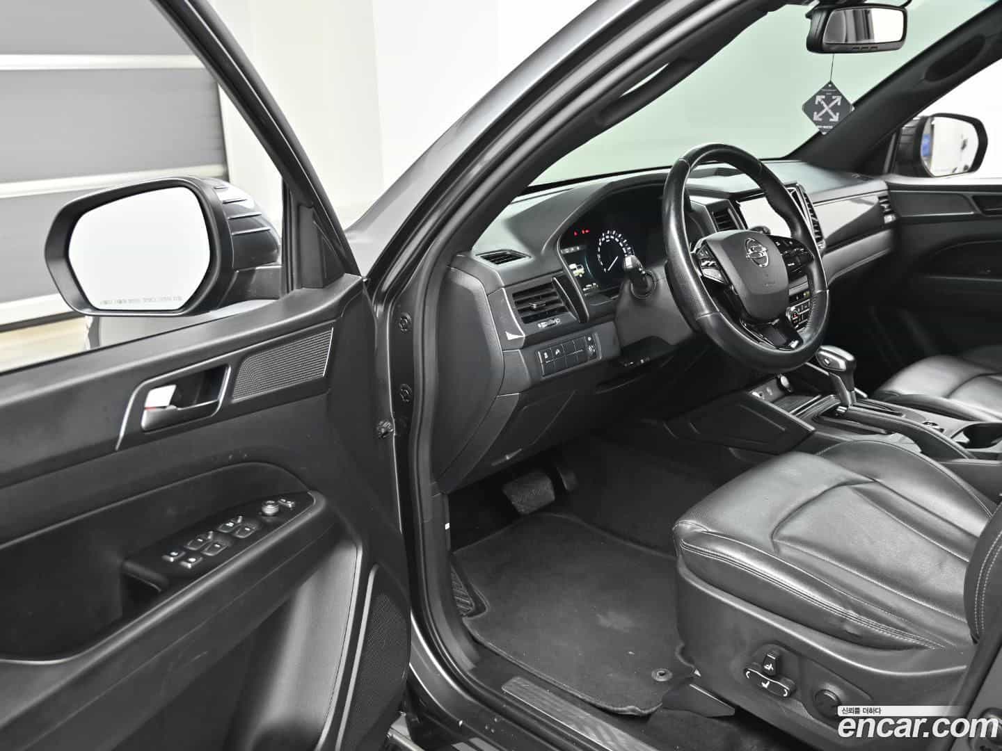 Rexton KG Mobility 2021.3-OPTION-015