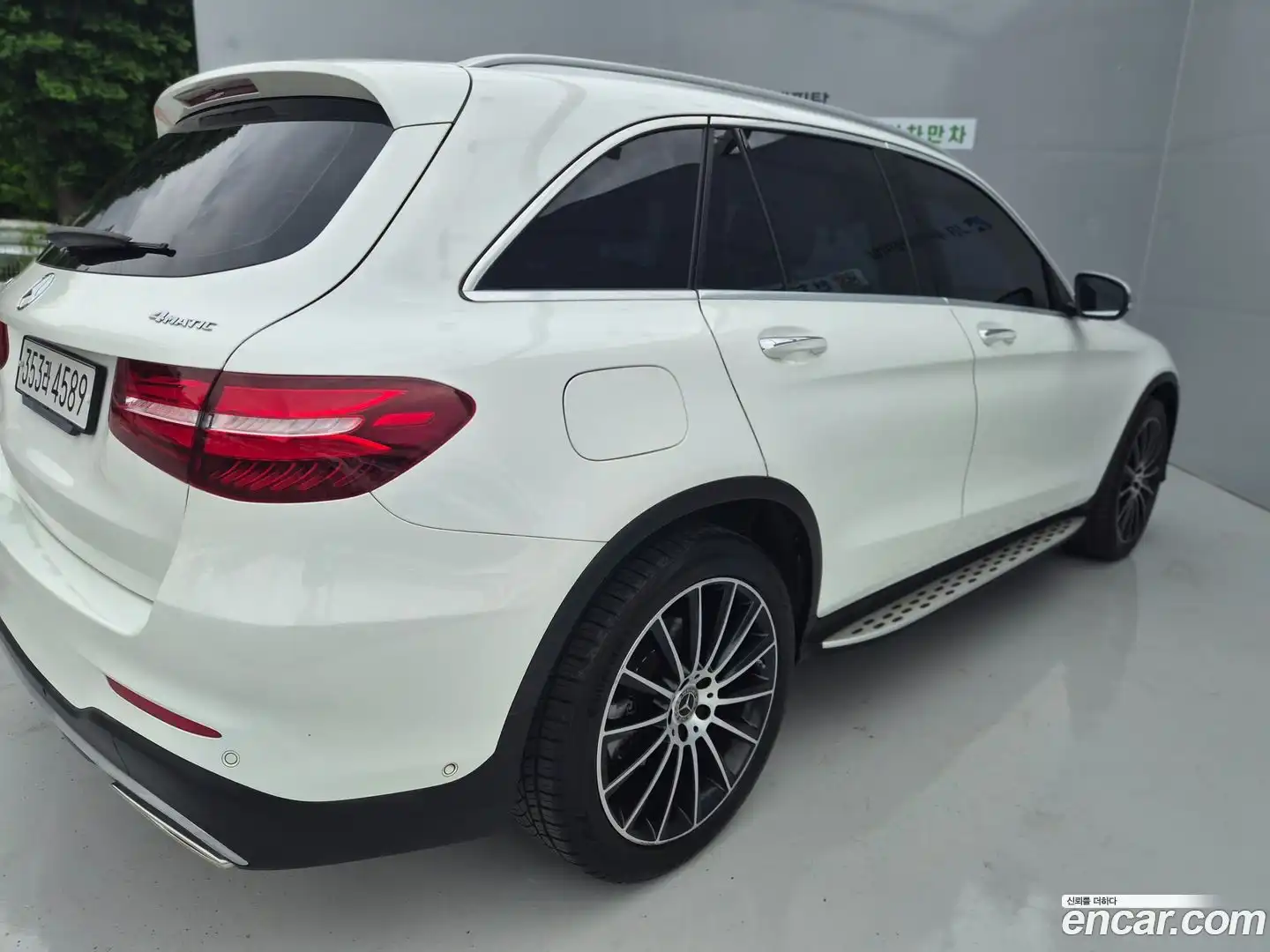 GLC-Class Mercedes-Benz 2019.10-OUTER-004