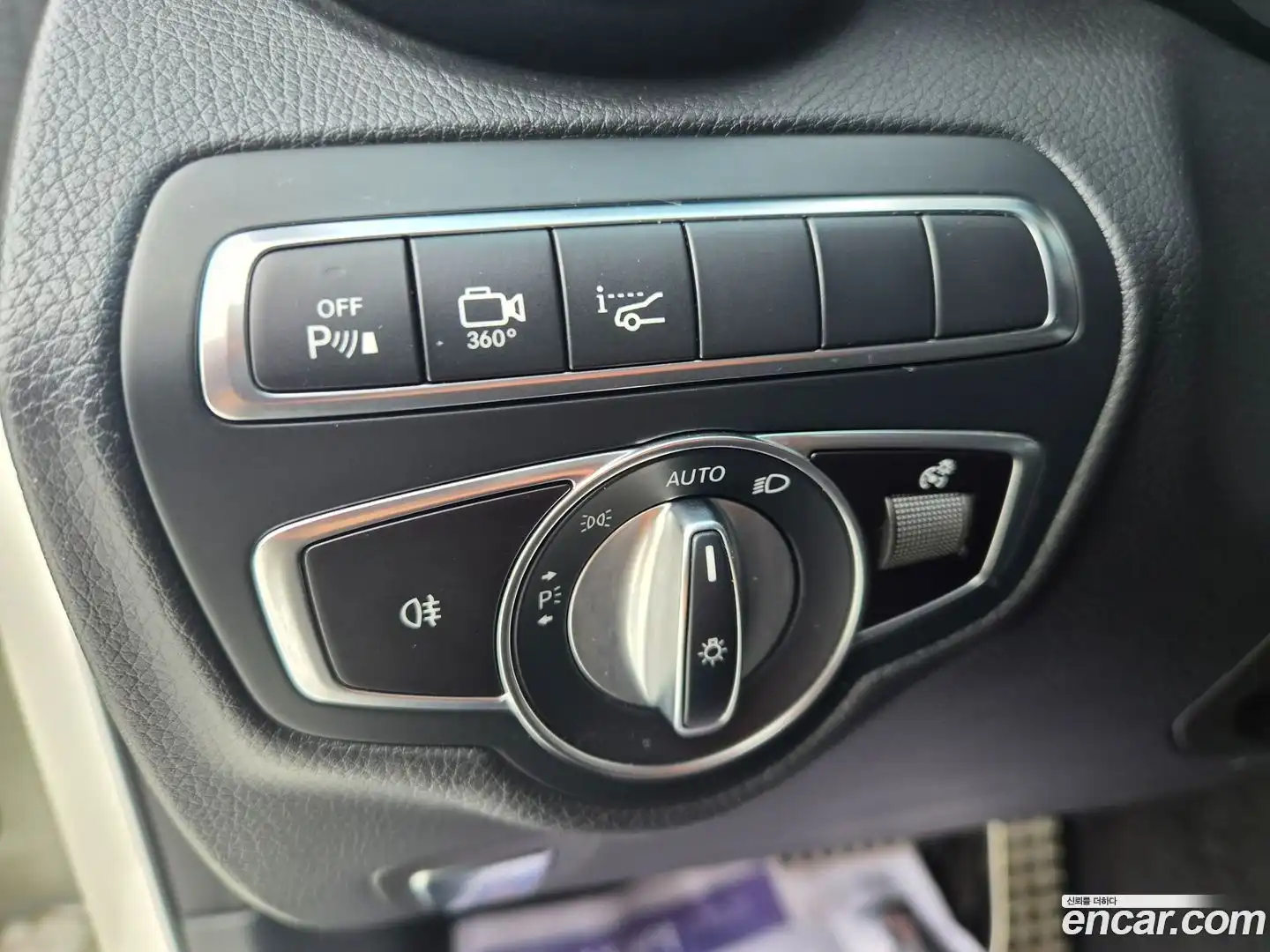 GLC-Class Mercedes-Benz 2019.10-OPTION-016