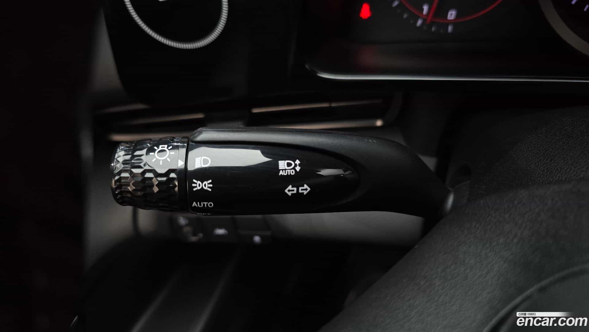 AVANTE Hyundai 2021.3-OPTION-022