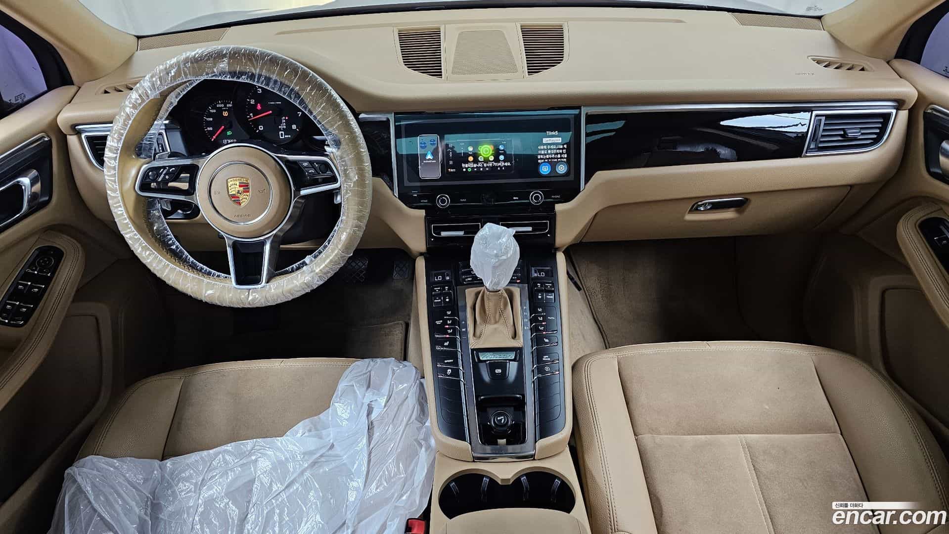 Macan Porsche 2015.5-INNER-007