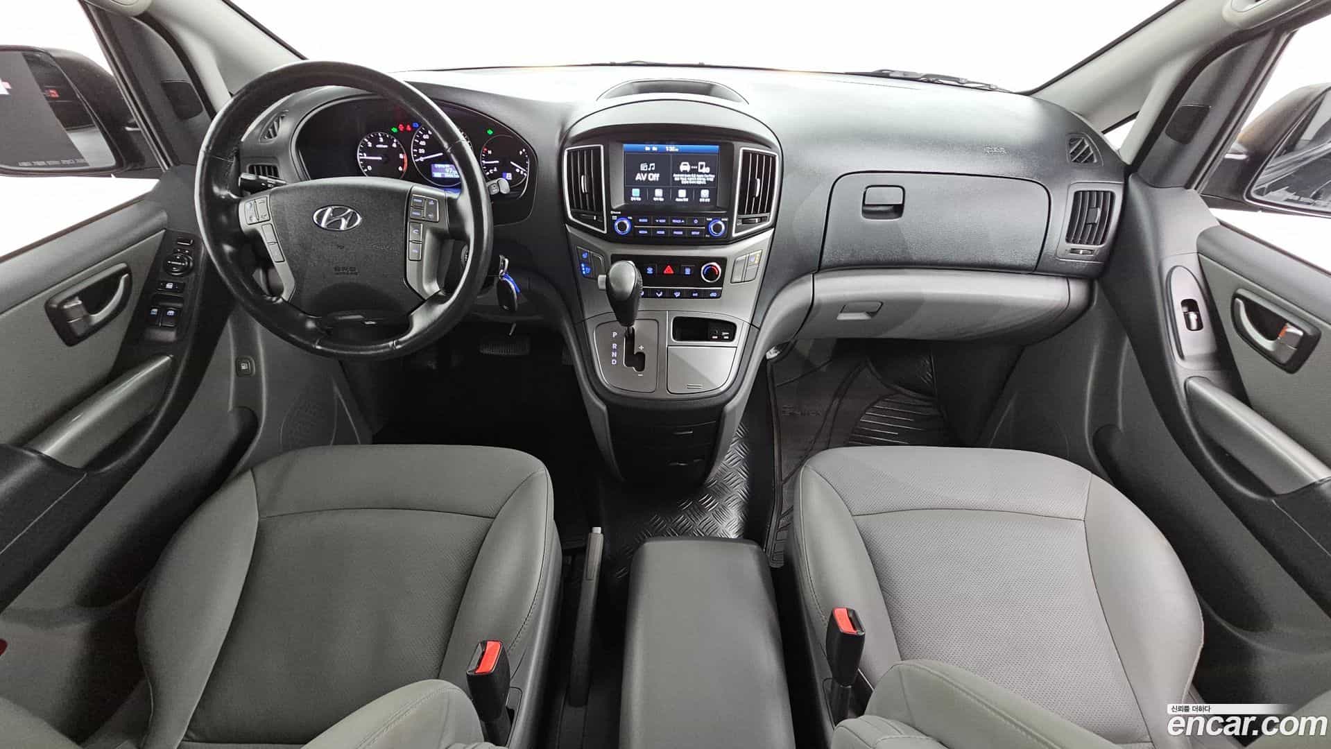 Starex Hyundai 2020.11-INNER-007