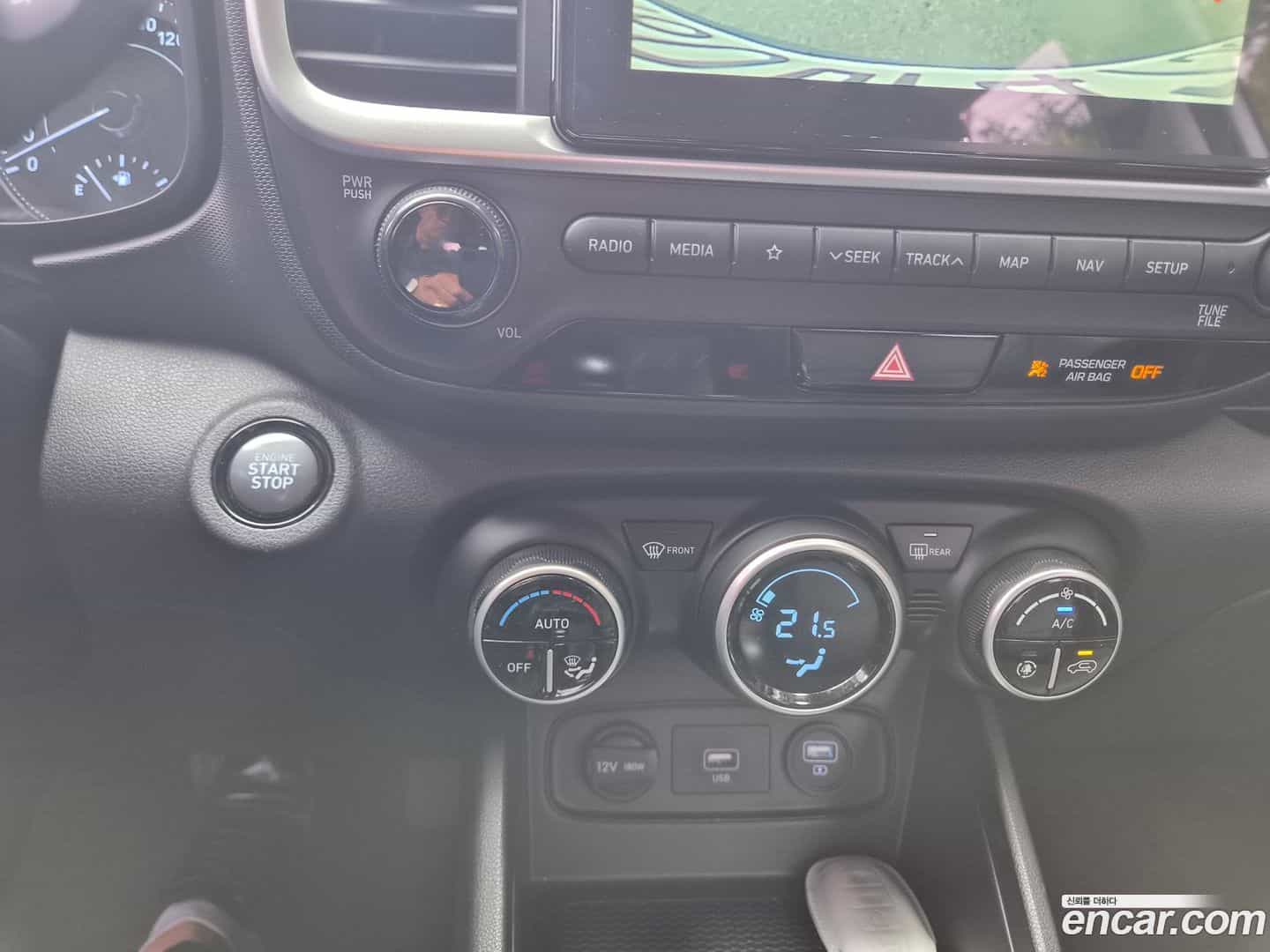 Venue Hyundai 2019.8-OPTION-024