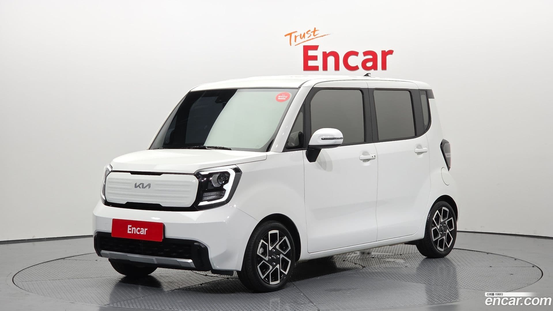 Main__Slider__Photo:RAY Kia 2024.1-0