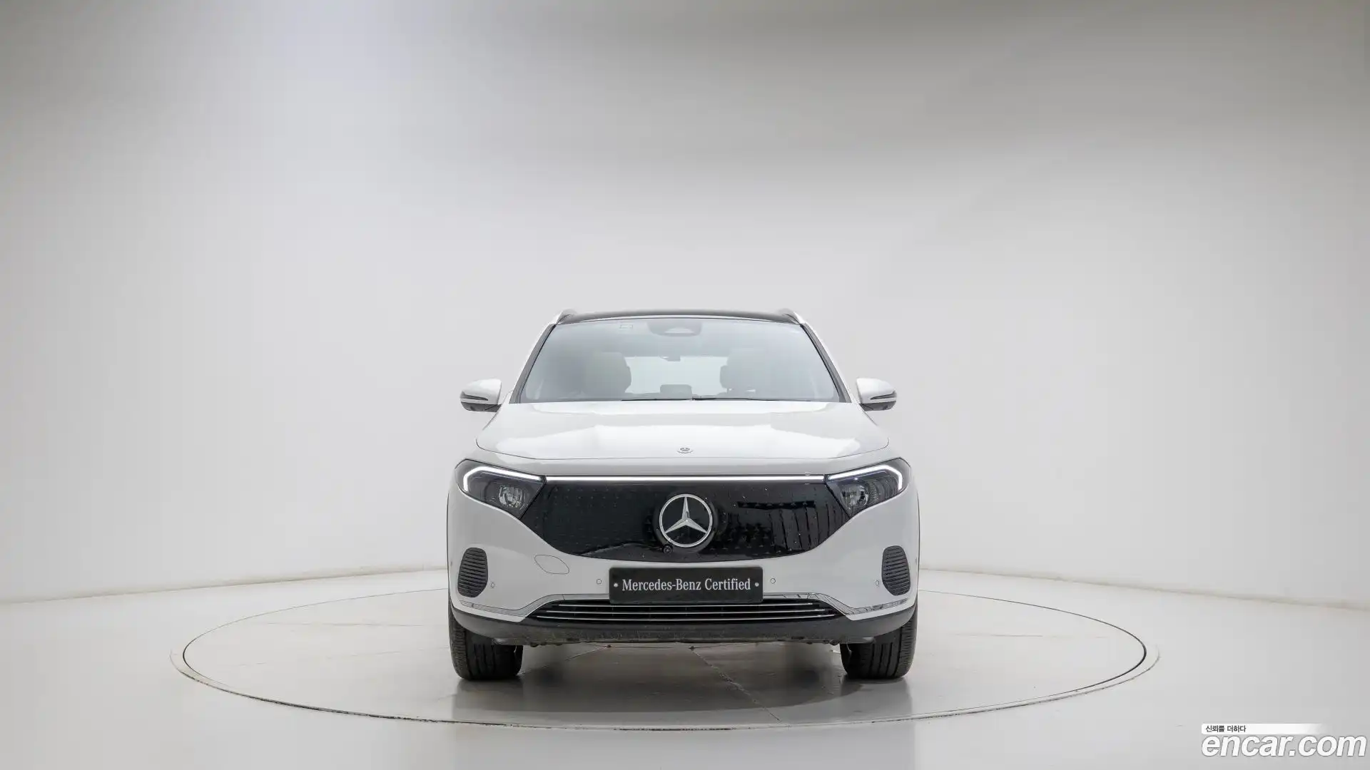 EQA Mercedes-Benz 2025.9-OUTER-003