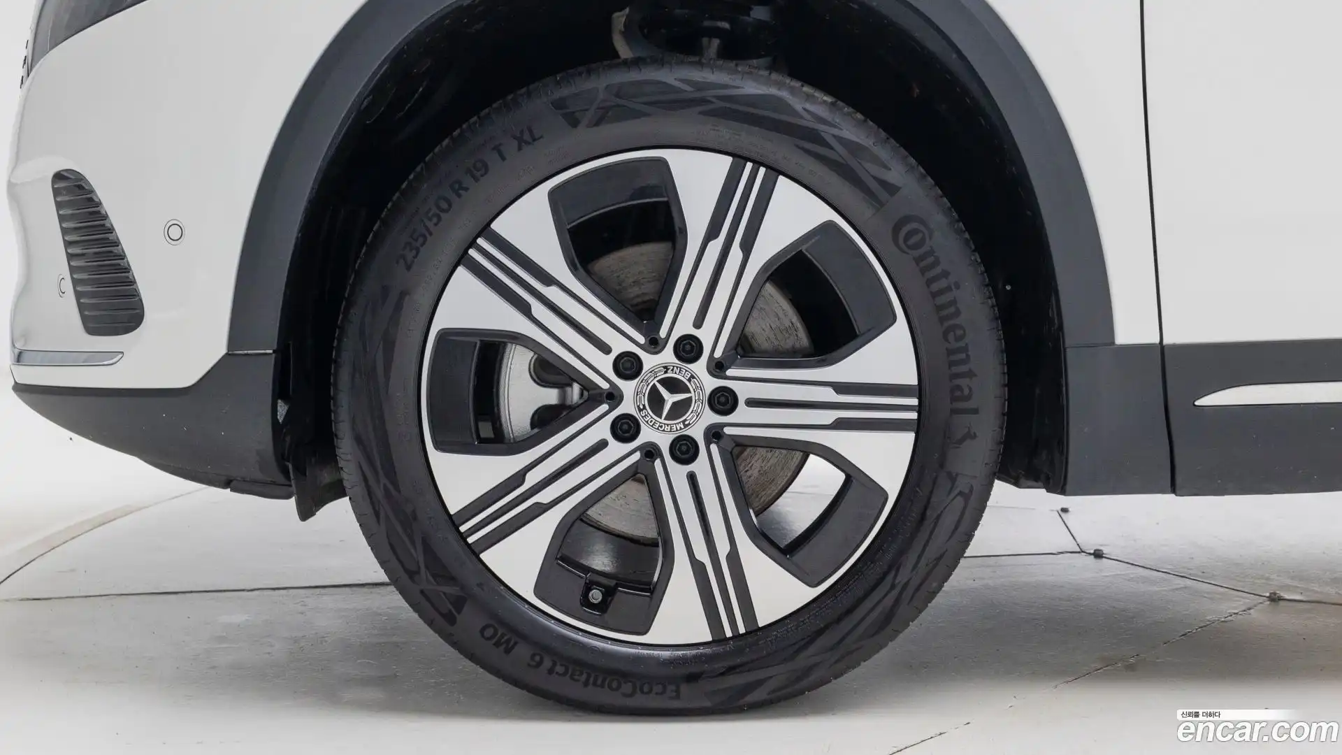 EQA Mercedes-Benz 2025.9-OUTER-005