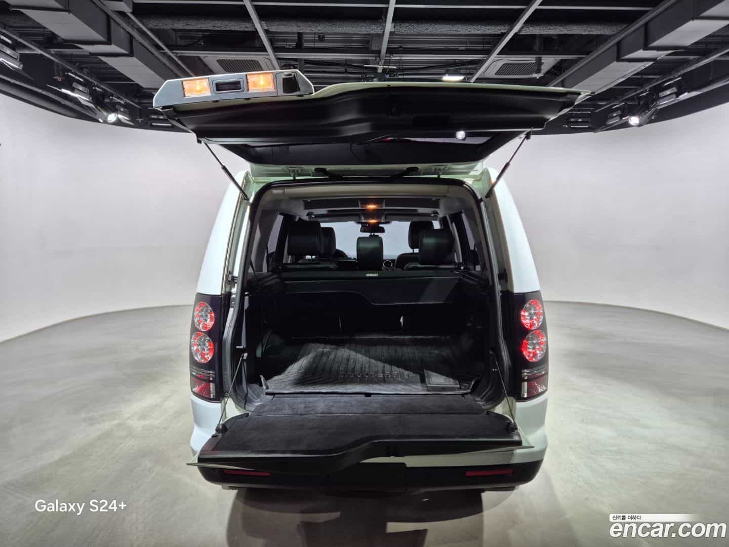 Discovery Land Rover 2015.10-OPTION-023