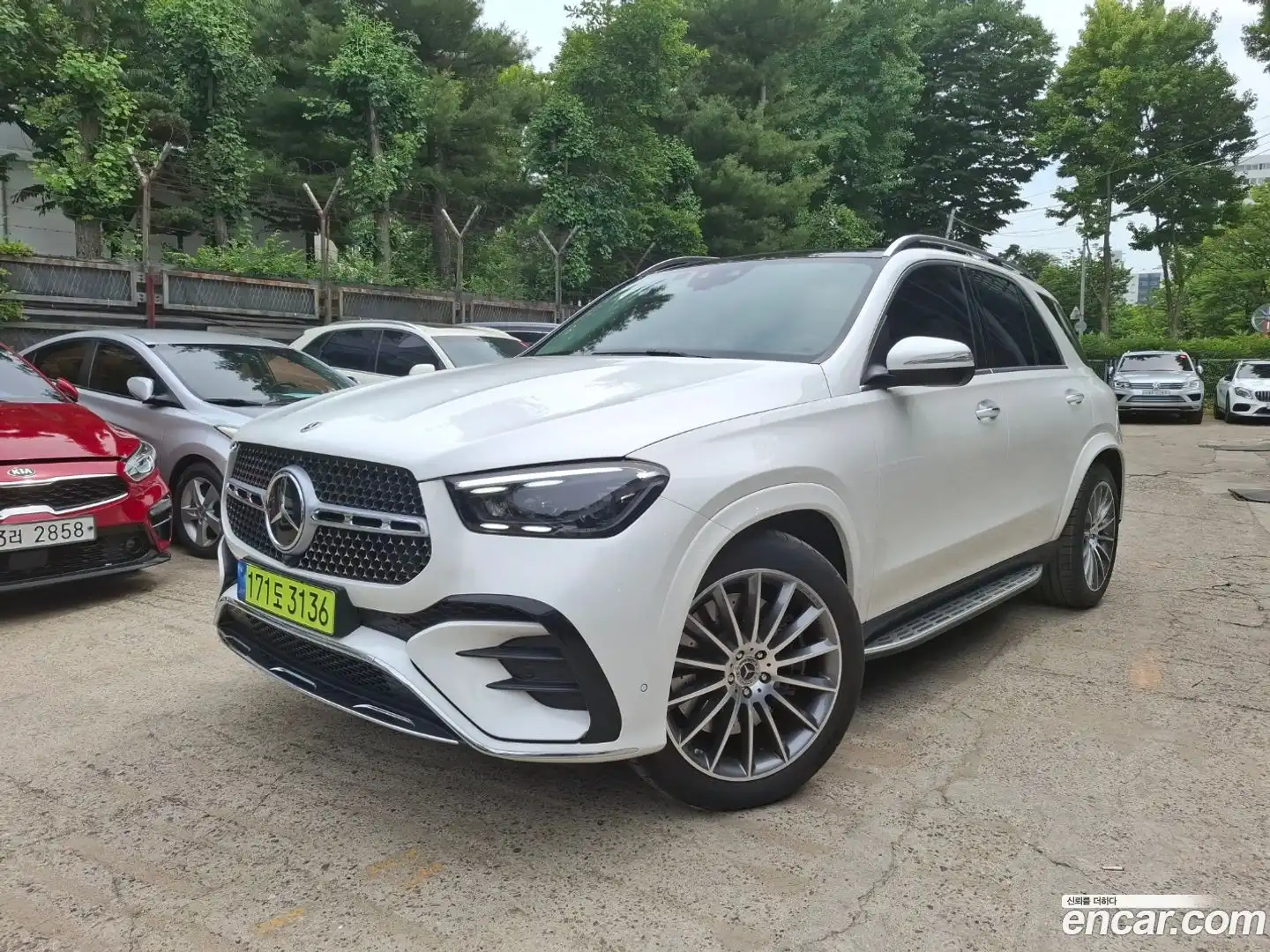 GLE-Class Mercedes-Benz 2025.4-OUTER-002