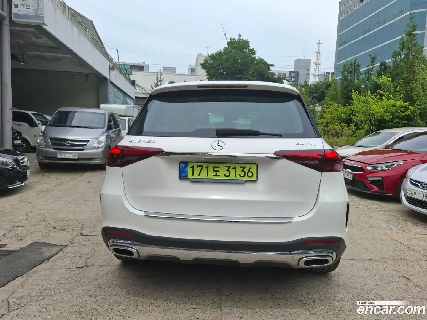GLE-Class Mercedes-Benz 2025.4-OUTER-004